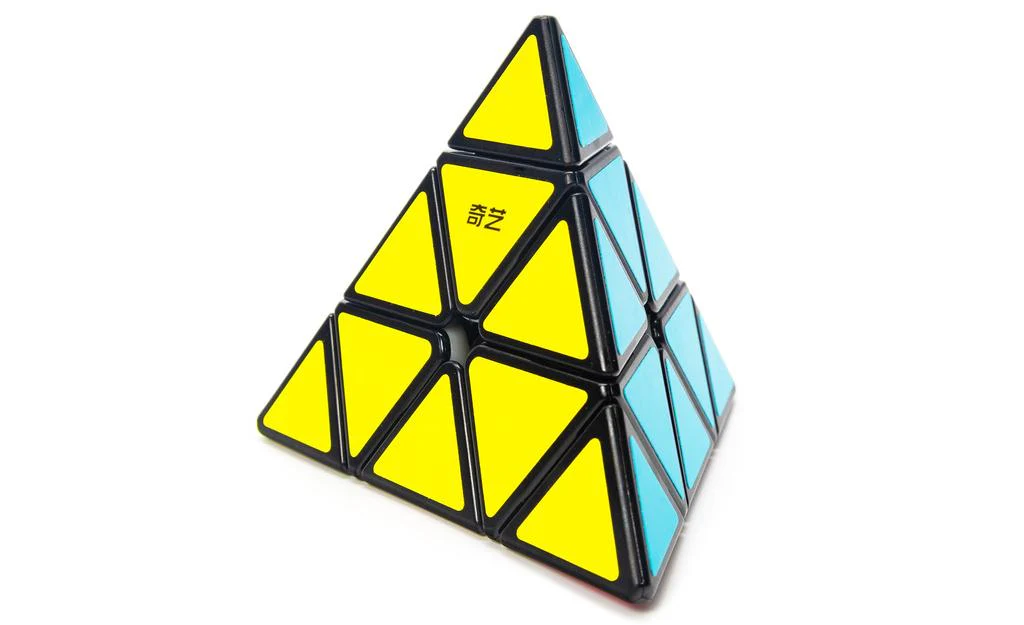 QiYi Pyraminx (Glow in the Dark) - Image 4