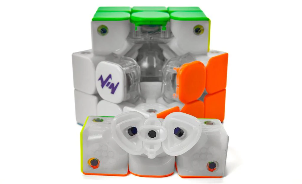 VIN Cube 3x3 Nova (Magnetic, MagLev, Ball-Core, UV Coated) - Image 4